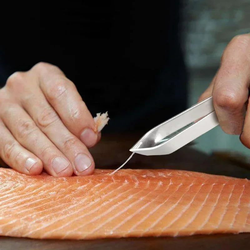 Stainless Steel Fish Scale Remover – Fast Cleaning Tool with Scraper, Peeler, Bone Scaler & Tweezer for Efficient Fish Prep