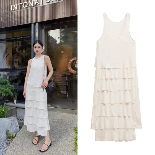 Sleeveless Tiered Cake Dress – Minimalist Flowy Summer Maxi with Soft Drape