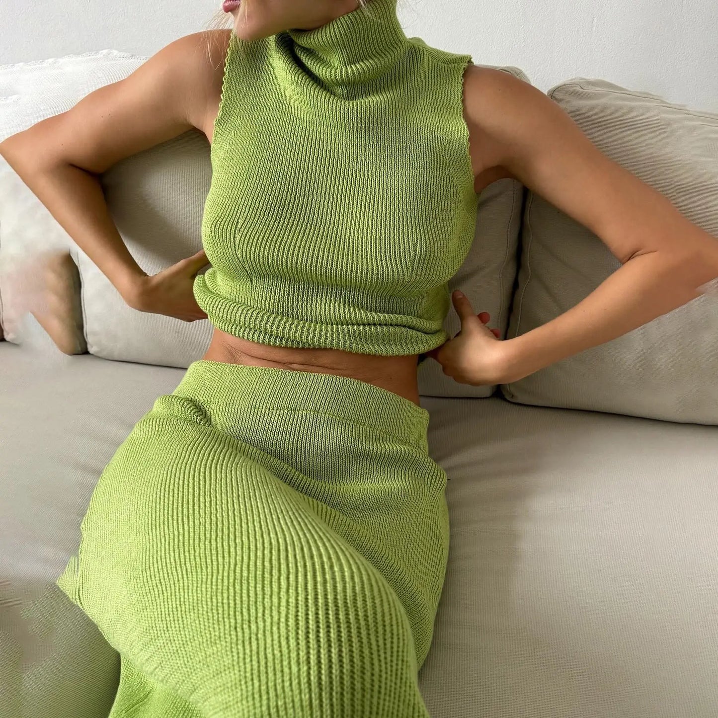 Women's 2-Piece Knitted Vest and Long Skirt Set – Sleeveless Turtleneck Top with Floor-Length Skirt, Solid Color Office Lady Style