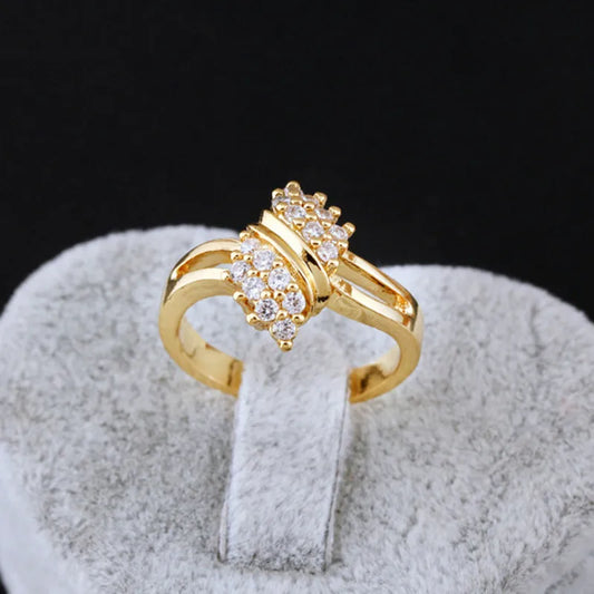 14K Yellow Gold Irregular Geometric Diamond Cocktail Ring for Women – Boho Chic Engagement Party Jewelry