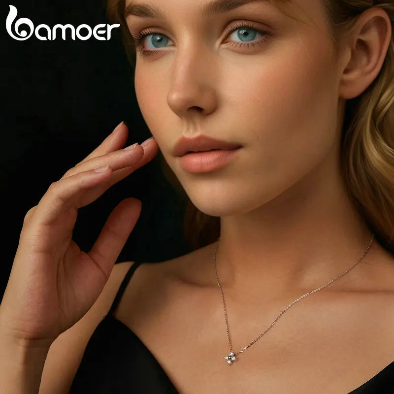 925 Sterling Silver White Gold Plated Moissanite Flower Pendant Necklace – Elegant Jewelry for Women for Wedding, Party or Anniversary