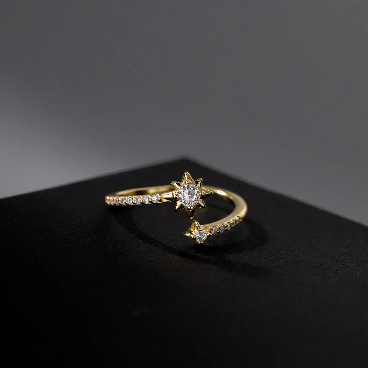 925 Sterling Silver Zircon Star Ring for Women – Trendy Geometric Cocktail Ring for Engagement, Wedding, and Parties