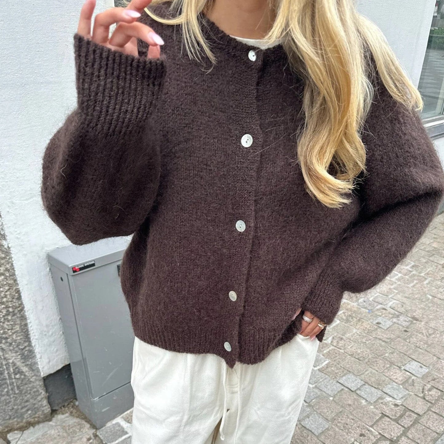 Women's Y2K Button-Up Knit Cardigan – Soft Long Sleeve Streetwear Sweater Top for Autumn and Winter