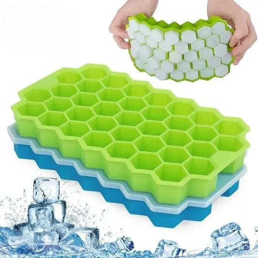 Silicone Honeycomb Ice Cube Tray with Lid – Large-Capacity Reusable Mold for Drinks, Baby Food & DIY Treats