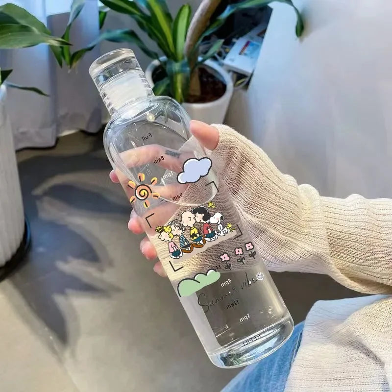 500ml Snoopy Cartoon Water Bottle – Large-Capacity Anime Sports Cup for Kids, Motivational Plastic Drinking Bottle for School and Gifts