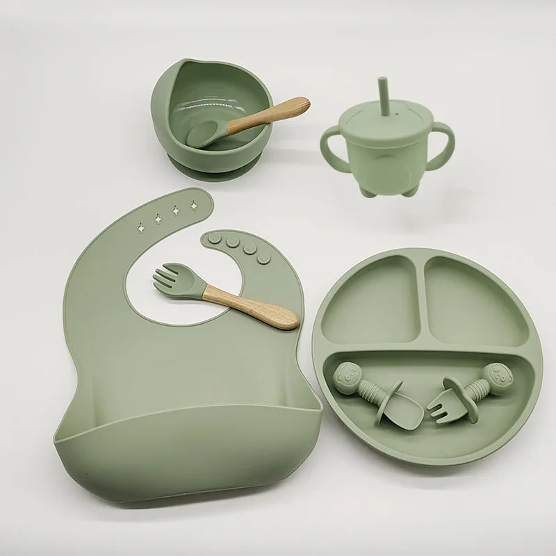 Children's Silicone Tableware Set – 6/8-Piece Baby Feeding Kit with Suction Bowl, Fork, Spoon, Bib, Straw & Cup