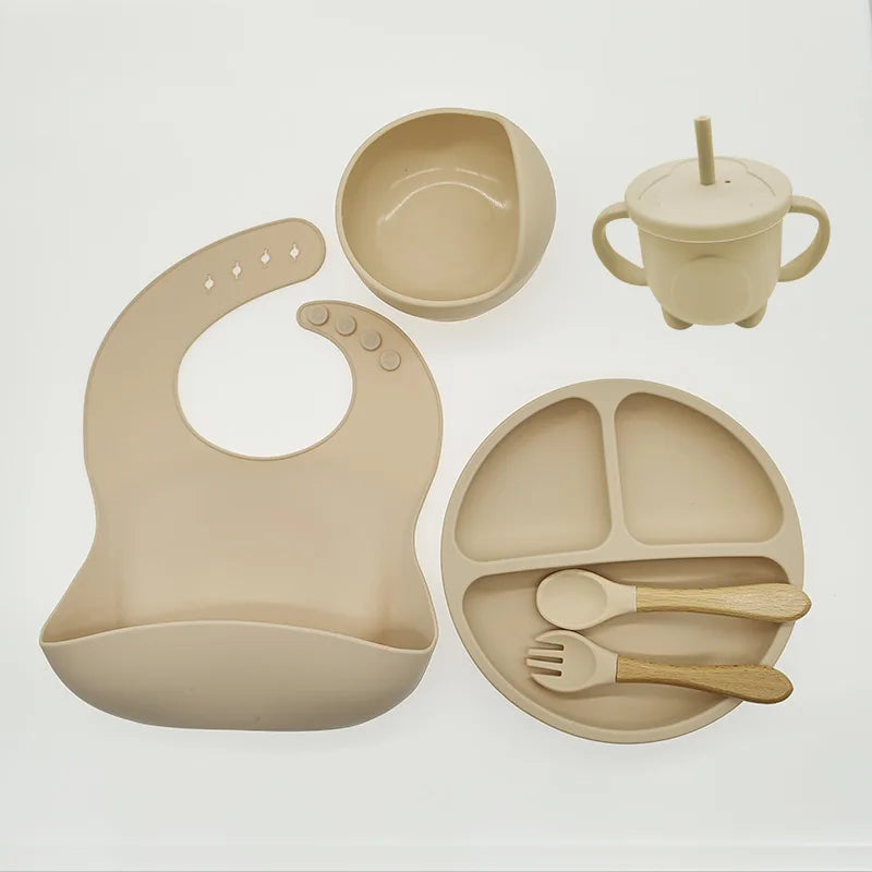 Children's Silicone Tableware Set – 6/8-Piece Baby Feeding Kit with Suction Bowl, Fork, Spoon, Bib, Straw & Cup