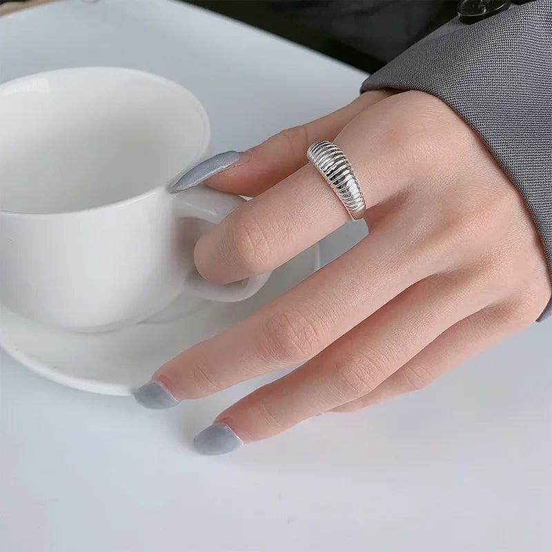 925 Sterling Silver Water Ripple Ring – Adjustable Geometric Cocktail Ring for Women’s Elegant Wedding & Party Jewelry