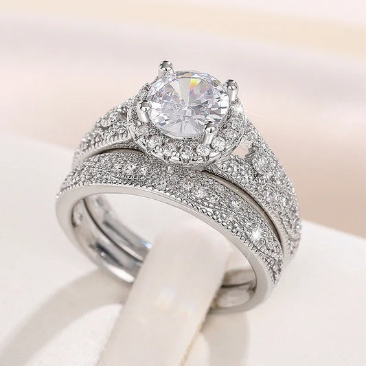 18K White Gold Four-Prong Diamond Engagement Ring for Women – 2 Carat Round Cut Wedding Band, Vintage-Inspired Bridal Jewelry Gift
