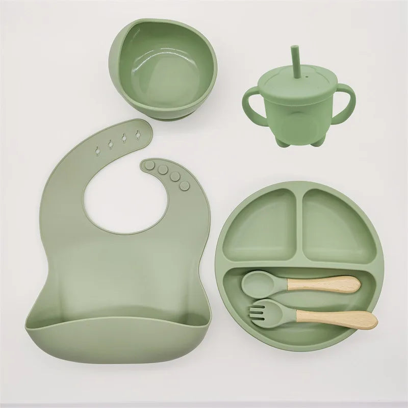 Children's Silicone Tableware Set – 6/8-Piece Baby Feeding Kit with Suction Bowl, Fork, Spoon, Bib, Straw & Cup