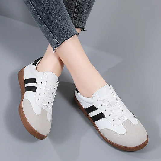 Women’s White Fashion Platform Sneakers – Casual Vulcanized Comfort Shoes for Spring 2024 Trendy Everyday Wear