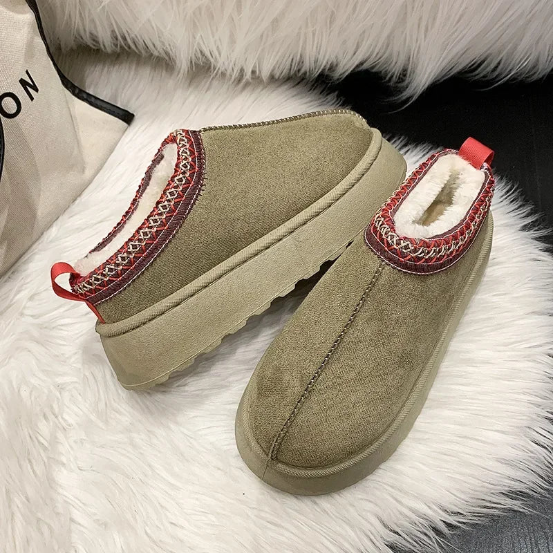 Women's Cozy Fur-Lined Snow Boots – Slip-On Winter Ankle Cotton Shoes with Thick Sole and Cashmere Warmth