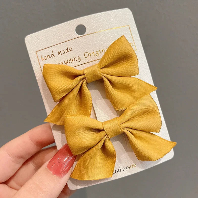 2Pcs Satin/Mesh Bow Hairpins for Dogs – Cute Fabric Hair Clips for Teddy, Poodle, and Small Pet Grooming Accessories