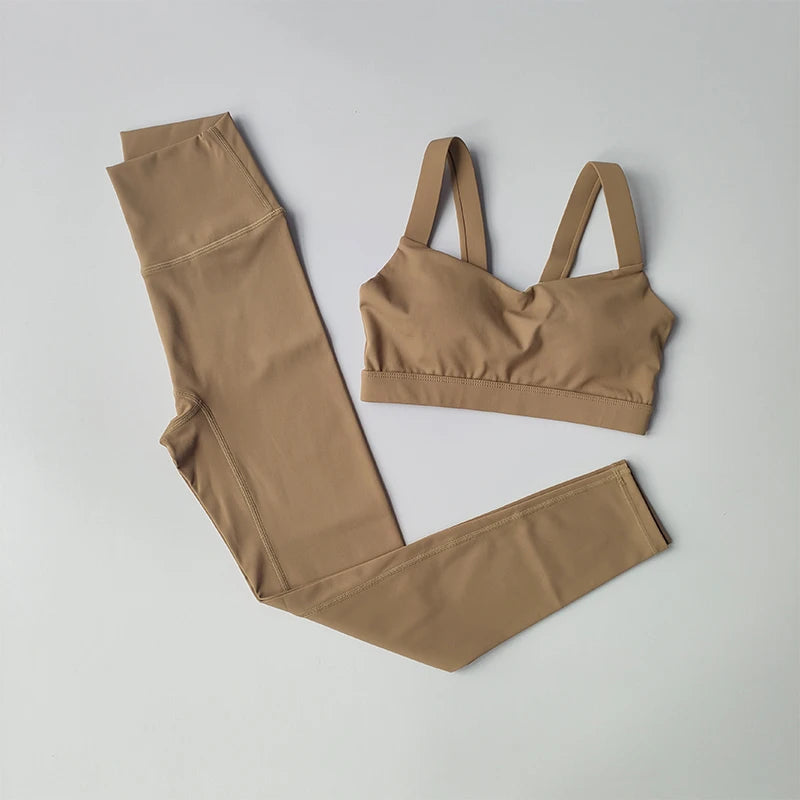 Women's 2-Piece Yoga Set – Seamless Sports Bra & High-Waisted Fast-Drying Leggings for Fitness and Running