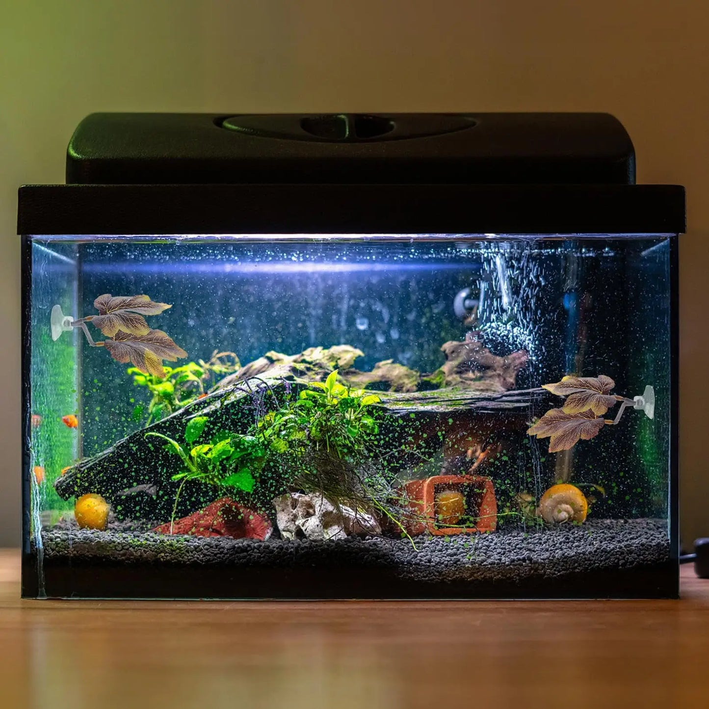 Betta Fish Rest Leaf – Suction Cup Aquarium Decoration for Spawning, Hiding & Resting | Simulated Plastic Water Grass