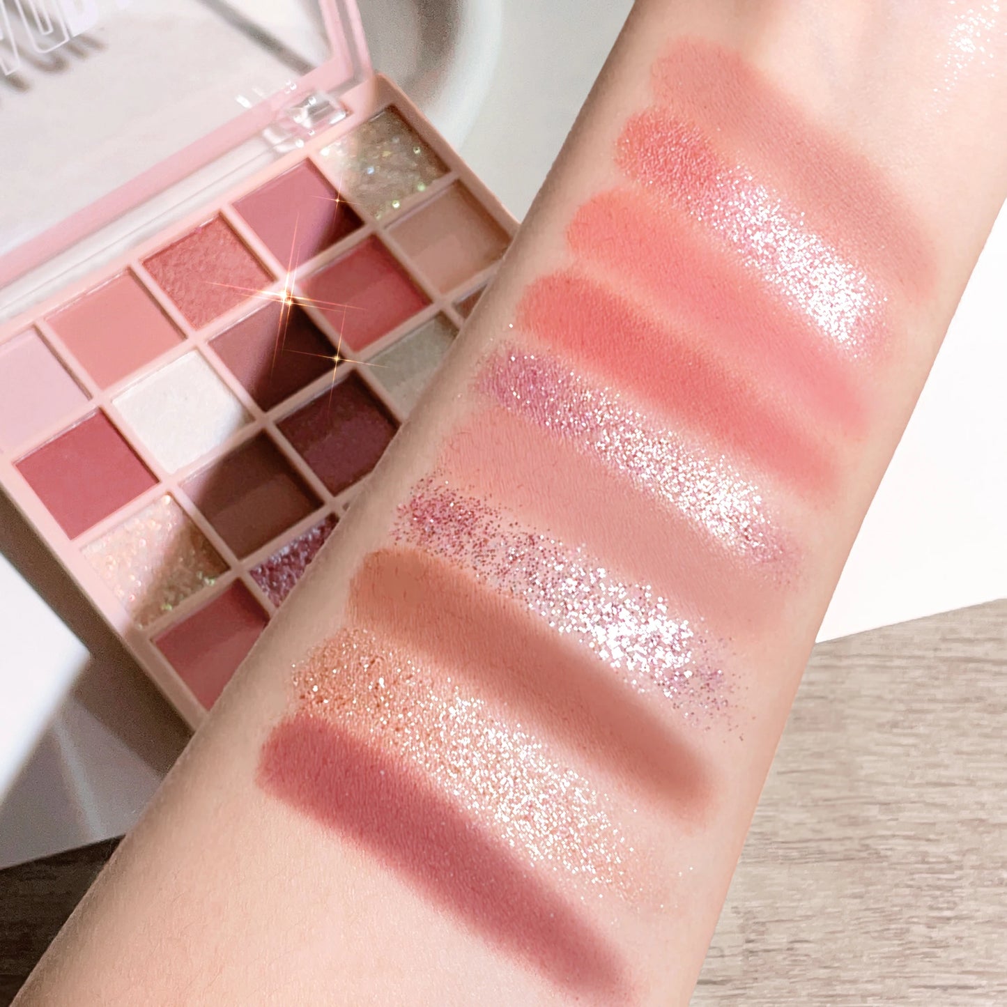25-Color High Gloss Eyeshadow Palette – Cement Grey, Rose Brown, Matte & Glitter Finishes for Daily Makeup