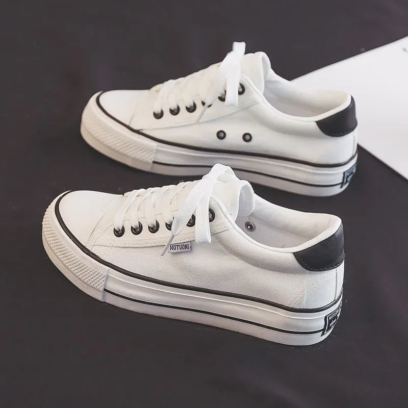Women’s Canvas Platform Sneakers – Low-Top Lace-Up Flats, Patchwork Vulcanized Tennis Shoes for Summer, Casual Skate Style for Students & Couples