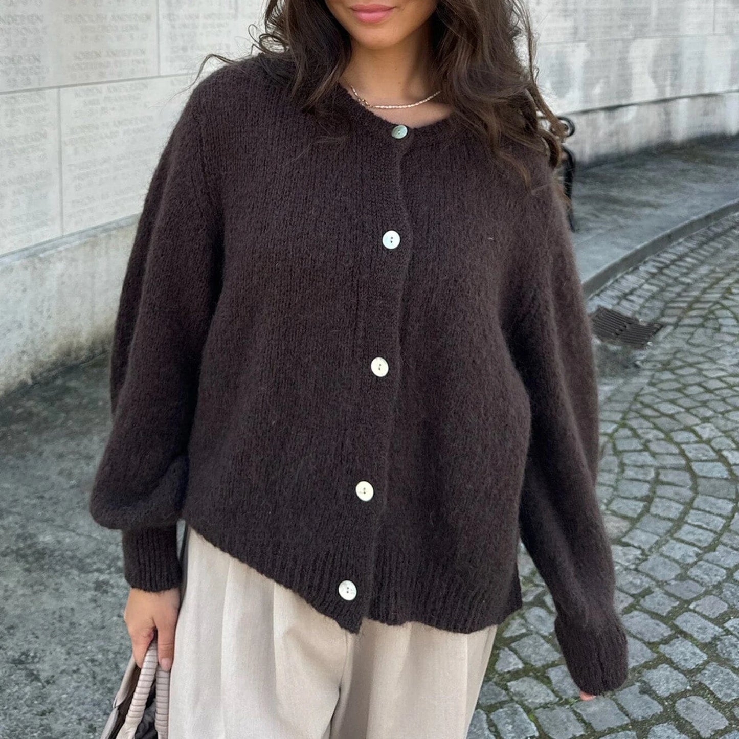 Women's Y2K Button-Up Knit Cardigan – Soft Long Sleeve Streetwear Sweater Top for Autumn and Winter