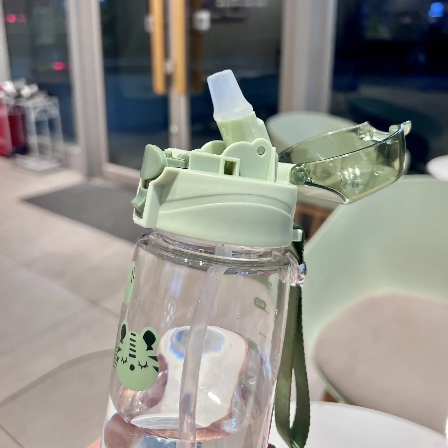 550ml Spill-Proof Cartoon Sippy Cup with Straw and Lid – Portable Drinking Bottle for Toddlers and Kids