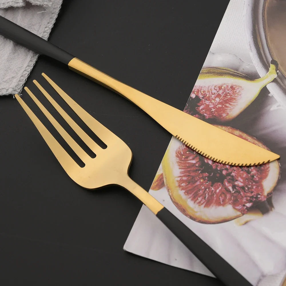 16Pcs Green and Gold Stainless Steel Dinnerware Set – Elegant Flatware Cutlery with Knife, Fork, Spoon, and Teaspoon