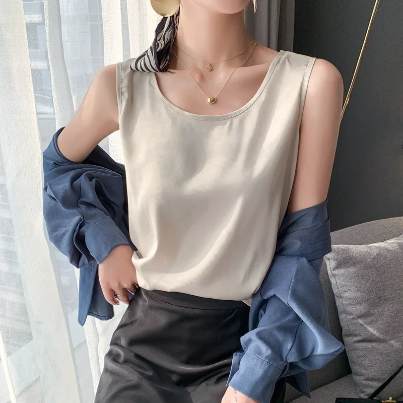 Women's Silk-Look Short Sleeve Tee – Loose Fit Acetate Camisole-Style Top for Elegant Summer Casual Outfits