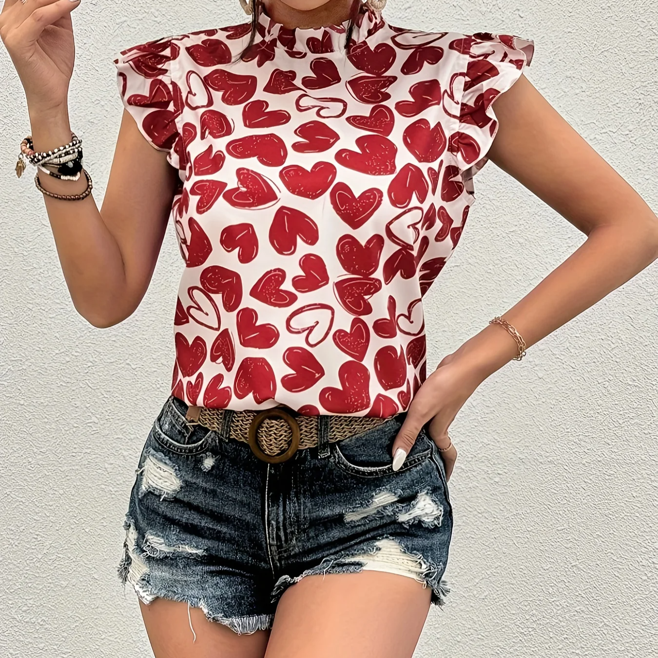Women's Red Heart Print Short-Sleeved Shirt – Streetwear Style with Directional Pattern