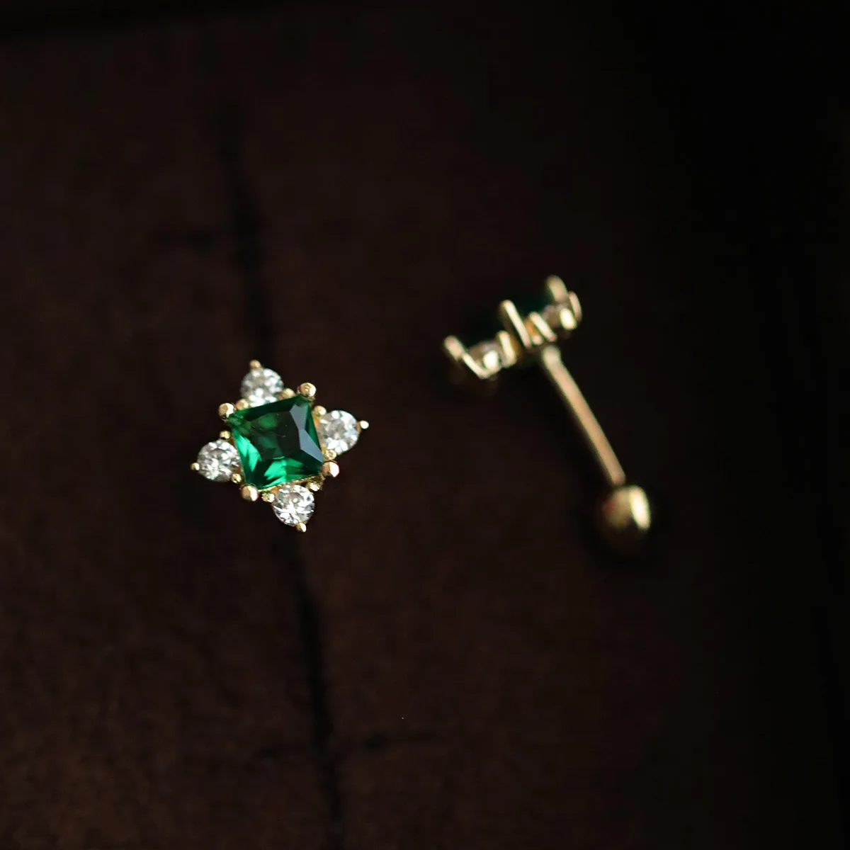 925 Sterling Silver 14K Gold-Plated Green Zircon Geometric Stud Earrings for Women – Classic Engagement Jewelry