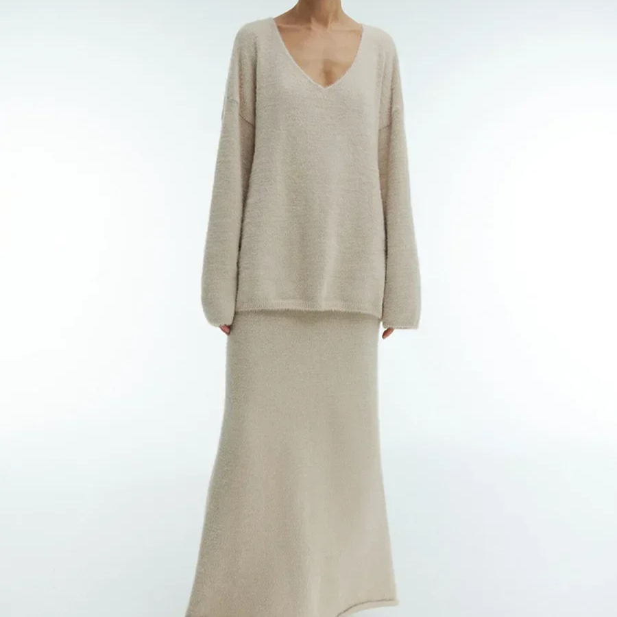 Women's Knitted V-Neck Sweater and Skirt Set – 2-Piece Warm Casual Outfit, Autumn Winter Pullover & Ankle-Length Skirt