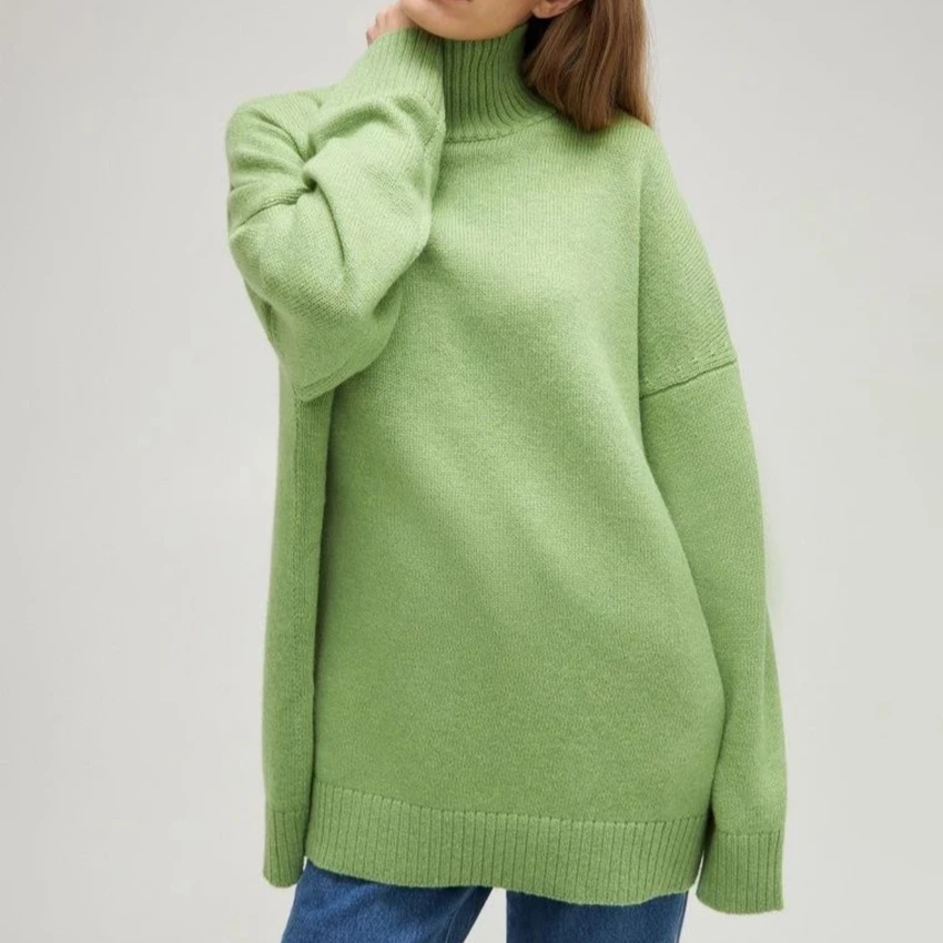 Women's Oversized Turtleneck Knit Sweater – Thick Warm Loose-Fit Pullover for Autumn and Winter