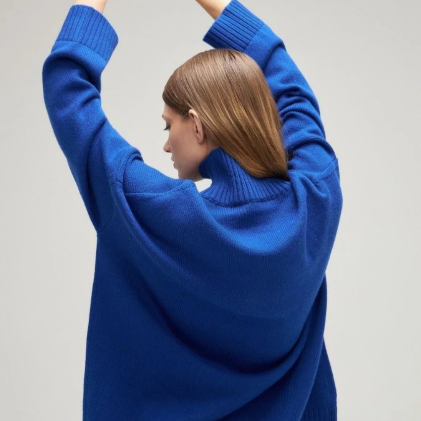 Women's Oversized Turtleneck Knit Sweater – Thick Warm Loose-Fit Pullover for Autumn and Winter