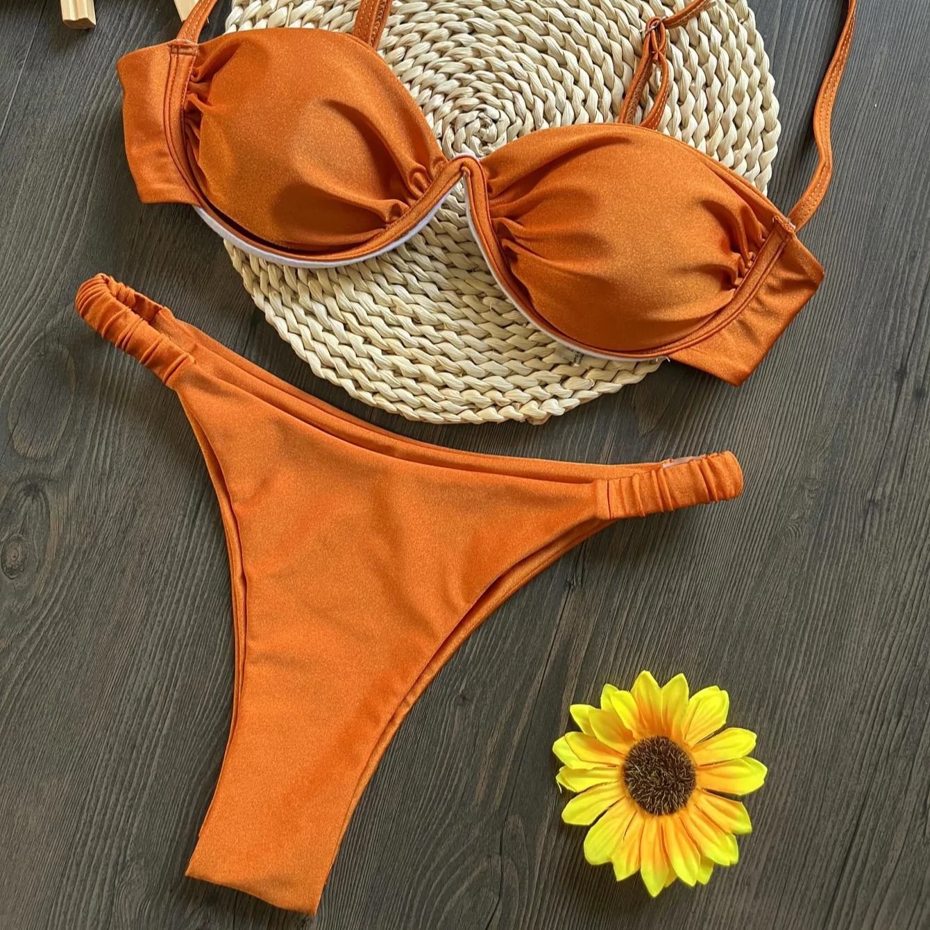 Women's Solid Color Bikini Set – Underwire Swimsuit with Straps and Padded Cups, Beach Style Swimwear for Summer